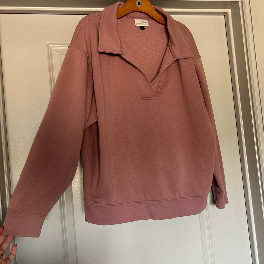 Universal Thread Women's V-Neck Sweater